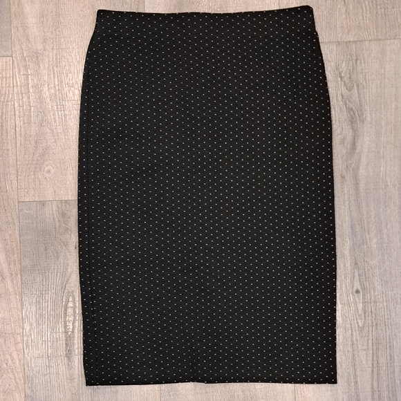 LOFT Dresses & Skirts - LOFT Pencil Skirt